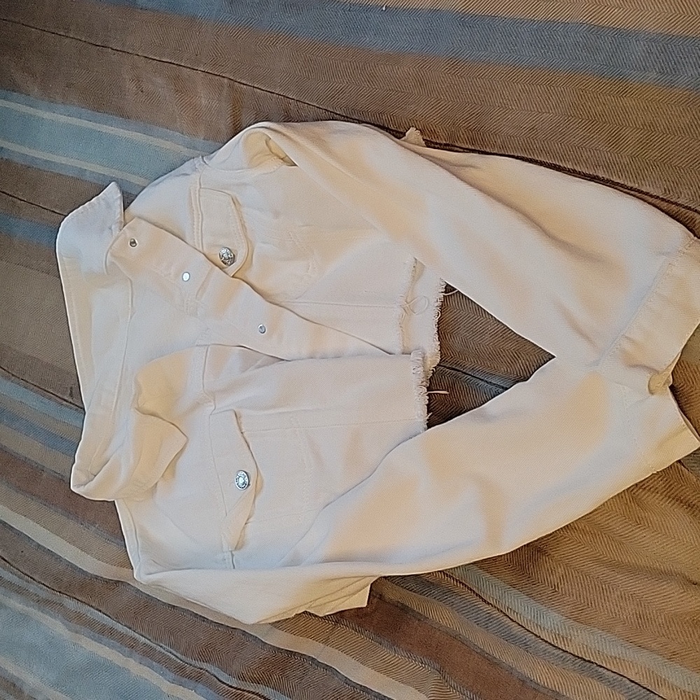 Cropped white Jean jacket